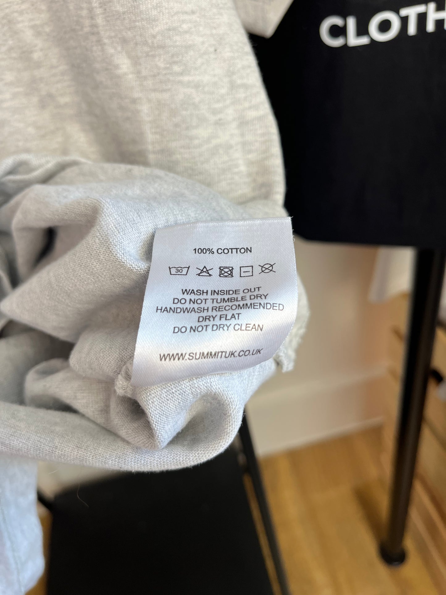 Summit Grey T-shirt - Large