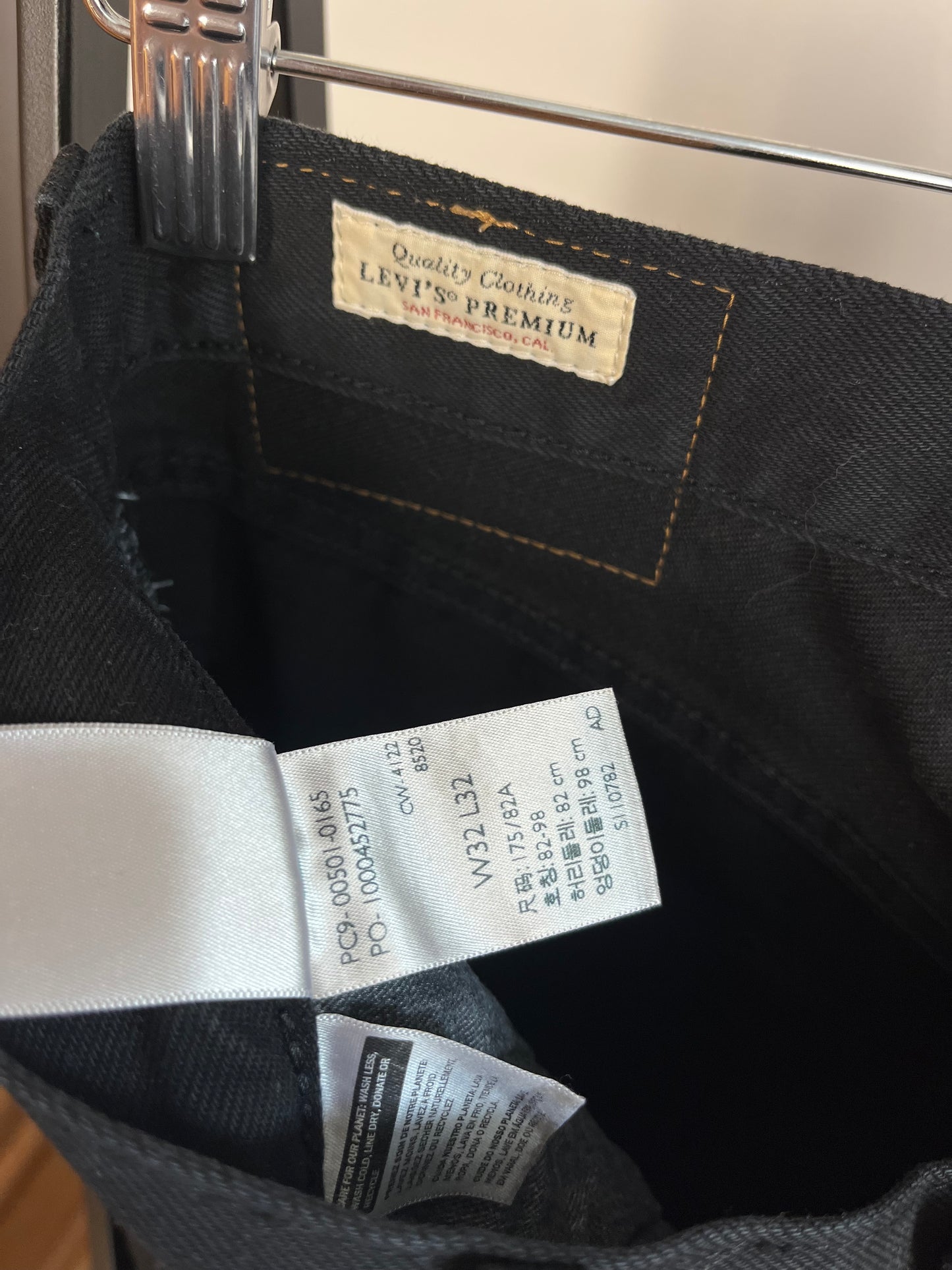 Levi 501 Black Jeans W32 L32