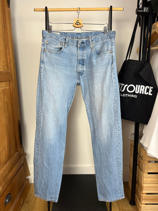 Levi’s 501 Light Blue Lightweight Jeans W34 W32