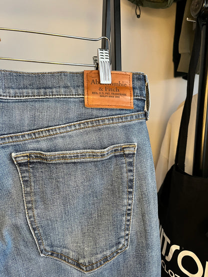 Abercrombie Blue Jeans W34 L30