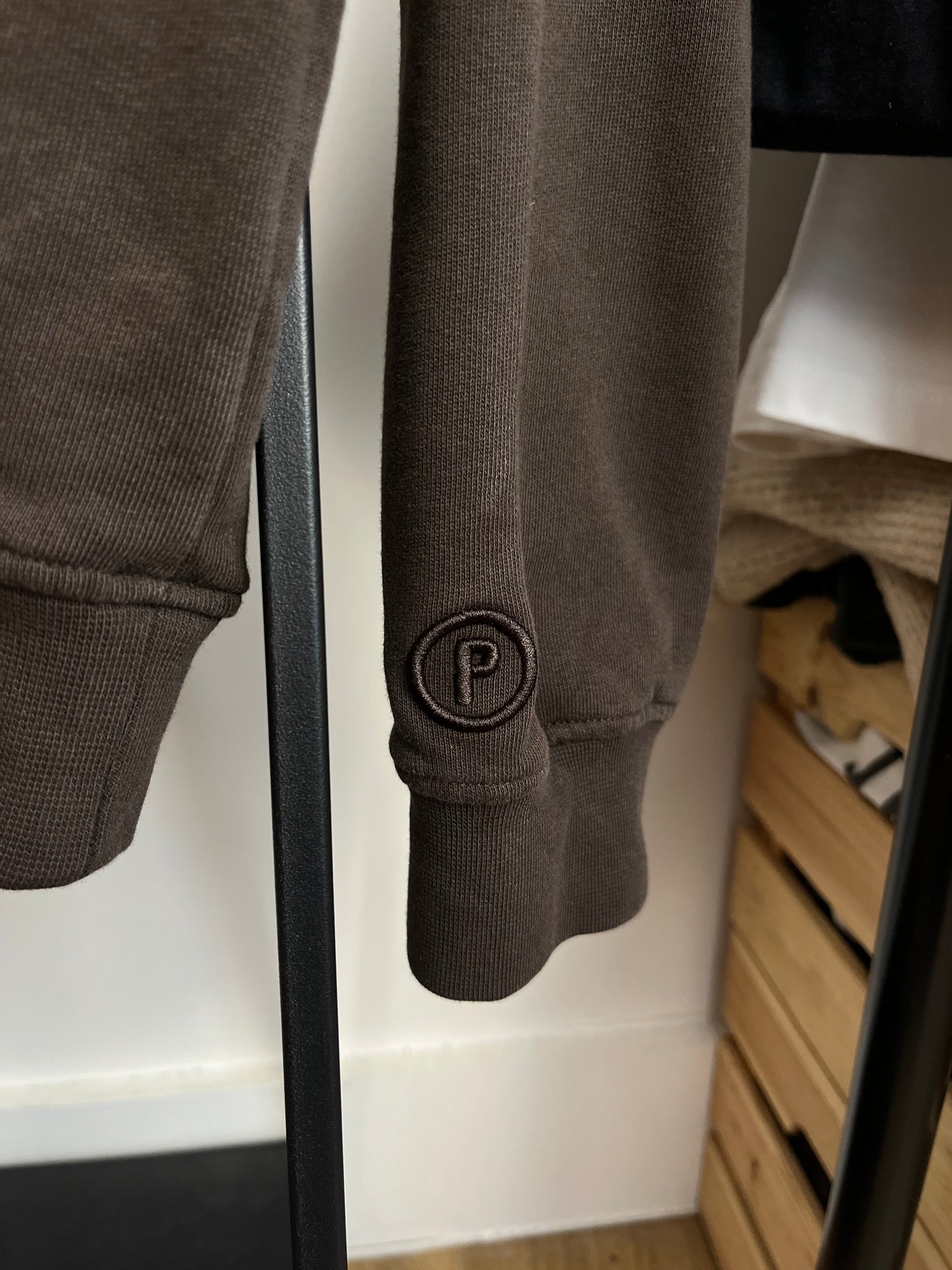 Picante Brown Sweatshirt - Medium