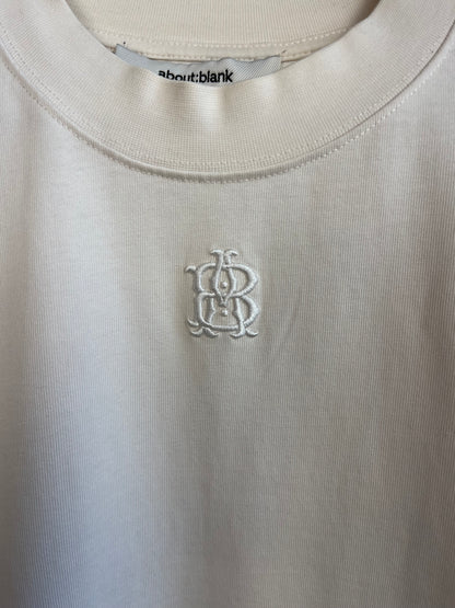 About:Blank Off White T-Shirt - Medium