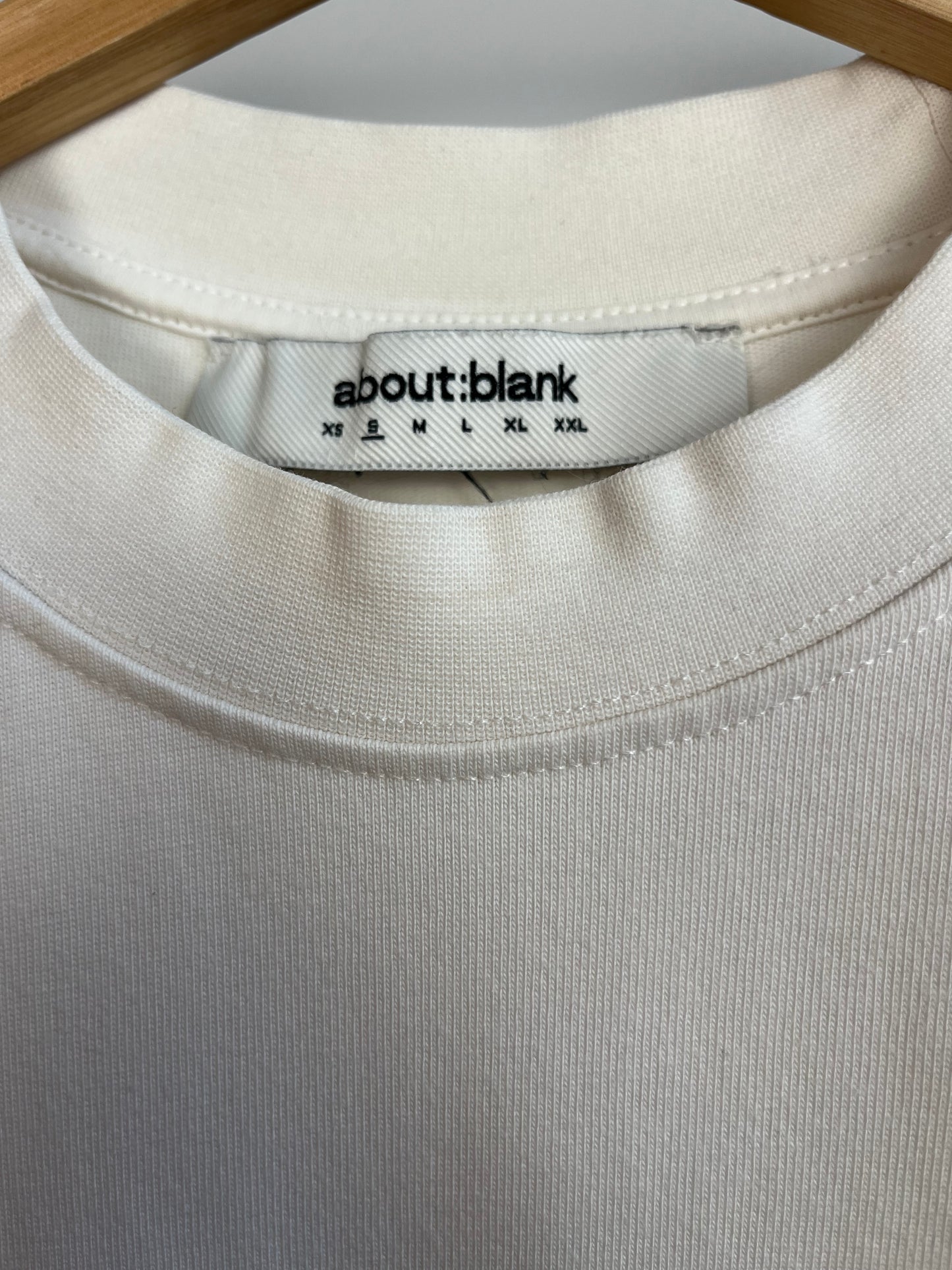 About:Blank Off White T-Shirt - Small