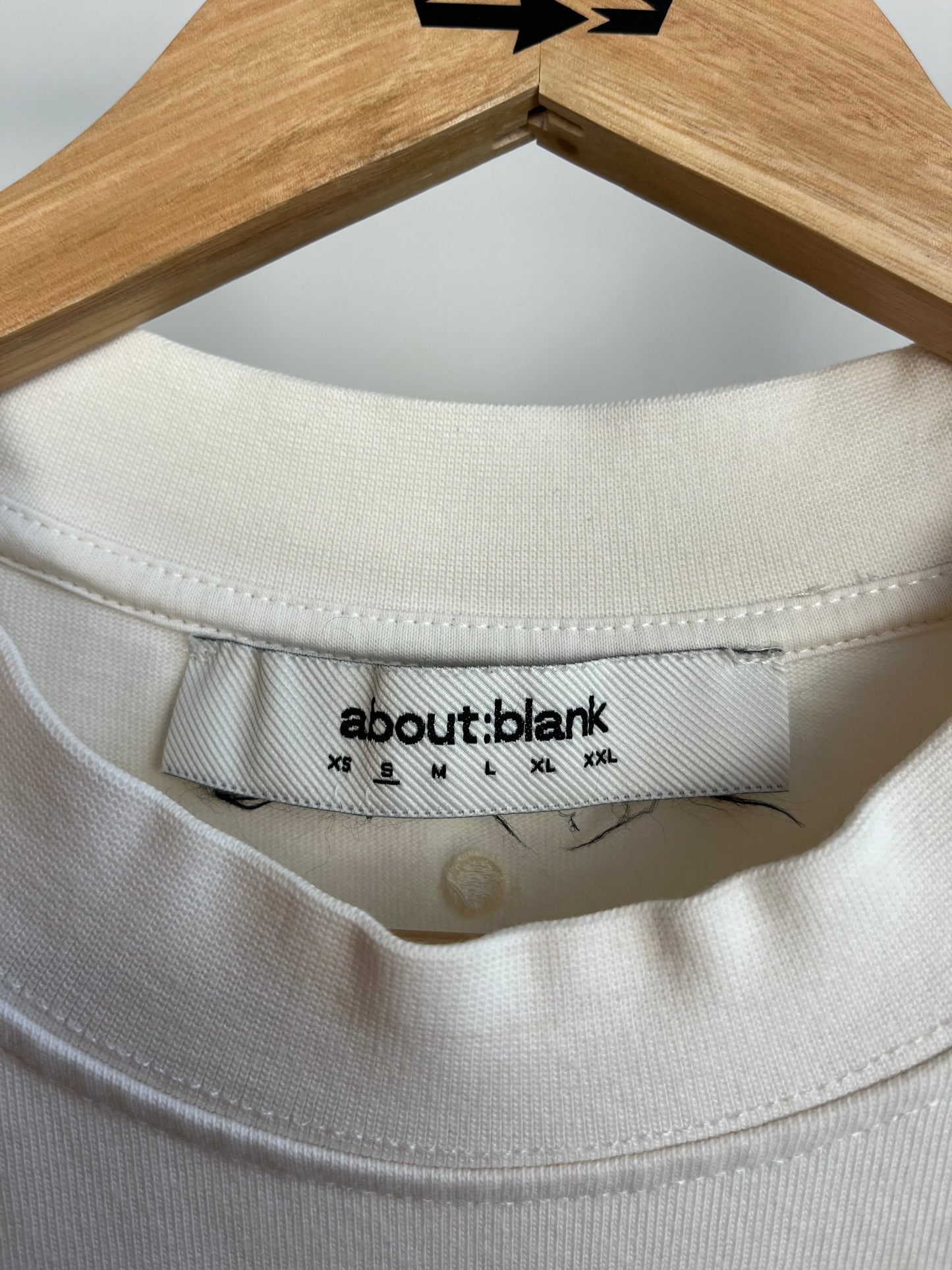 About:Blank Off White T-Shirt - Small