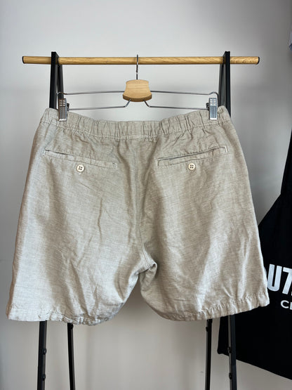 Abercrombie Beige Shorts - Medium