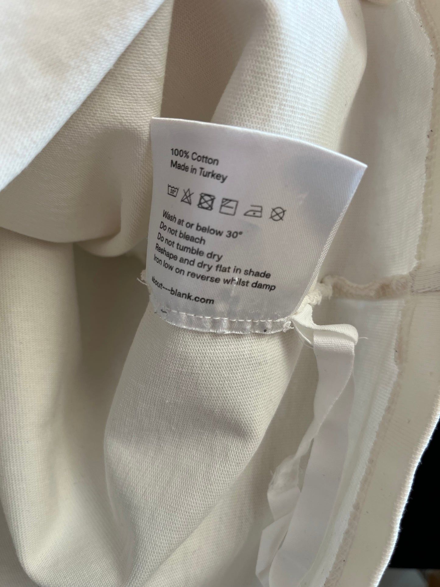 About:Blank Off White T-Shirt - Small