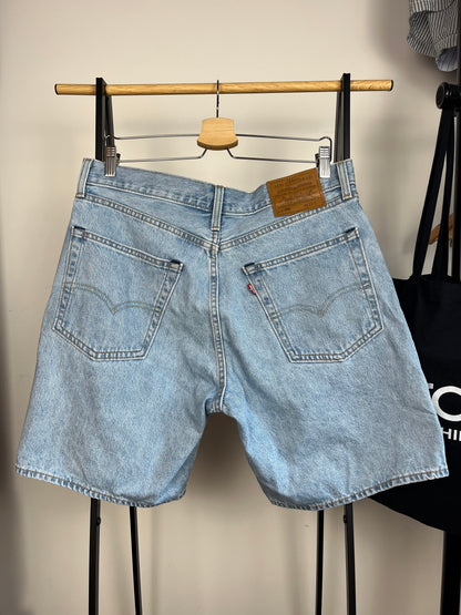 Levi’s 468 Light Blue Denim Shorts - W33