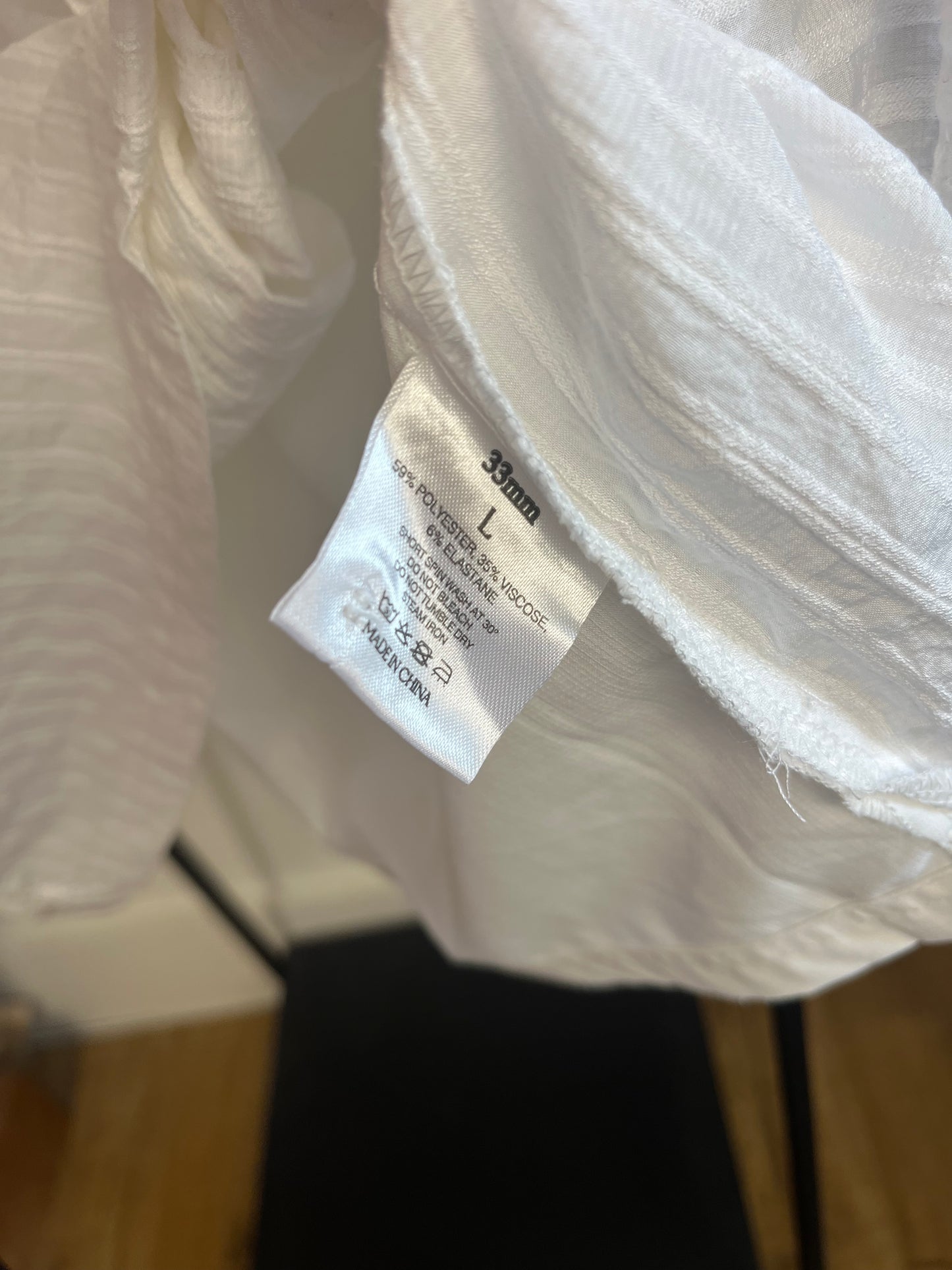 33mm White Shirt - Large