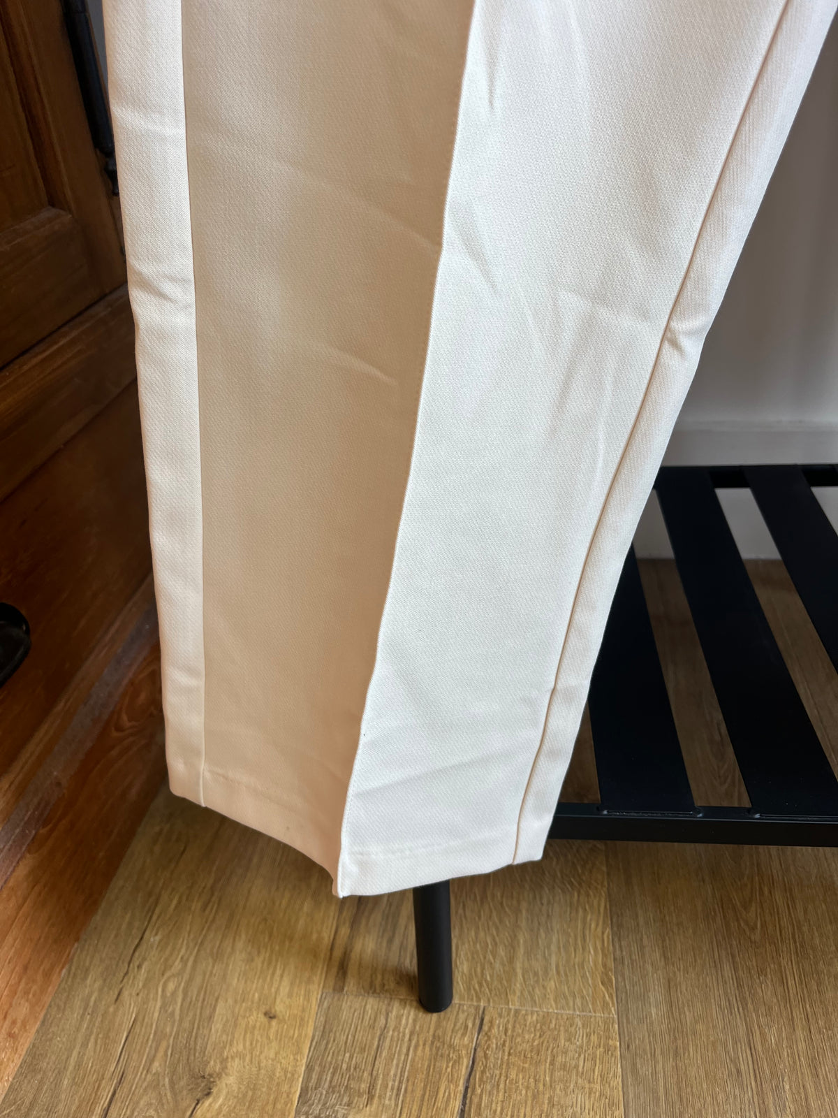 About:Blank Cream Pleated Trousers - Large