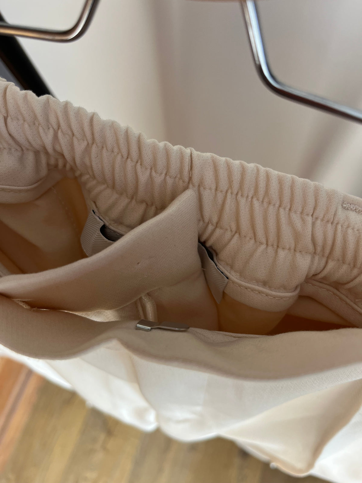 About:Blank Cream Pleated Trousers - Large