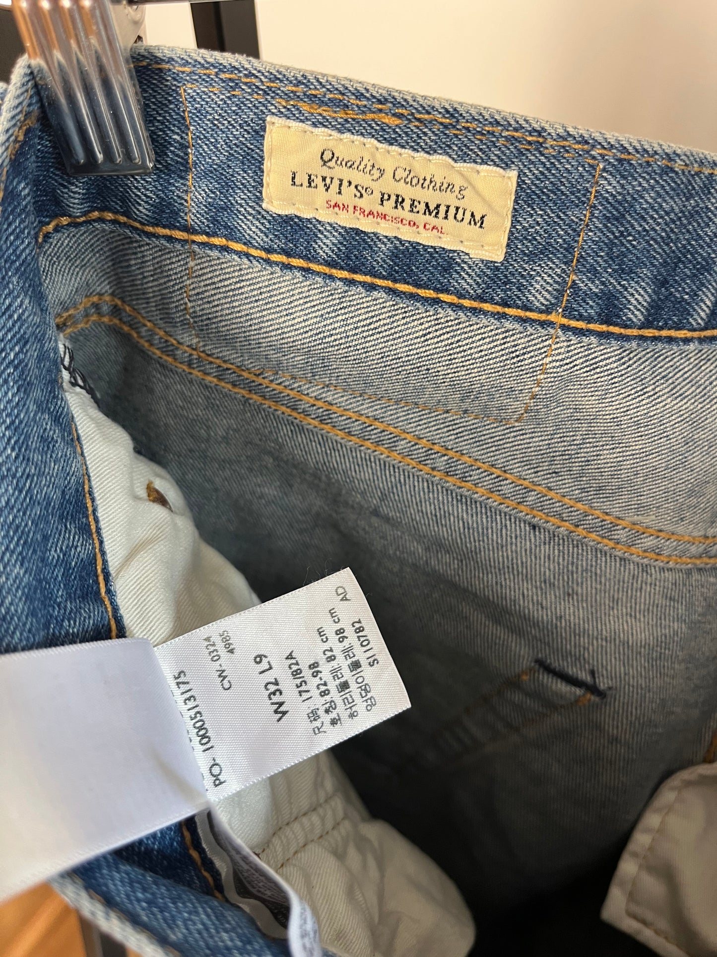 Levi’s 501 Blue Shorts - W32