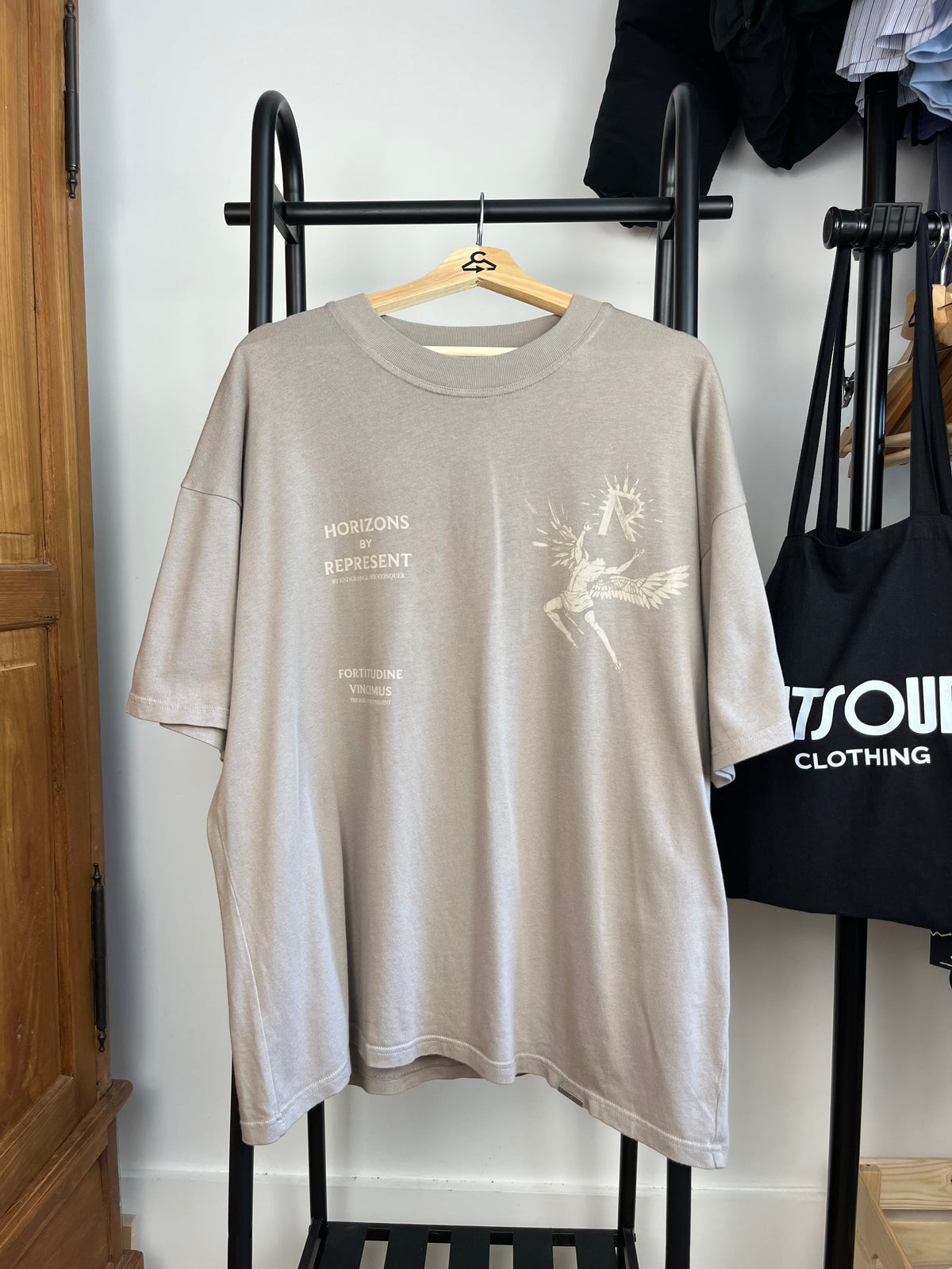 Represent Beige/Brown T-Shirt - Large