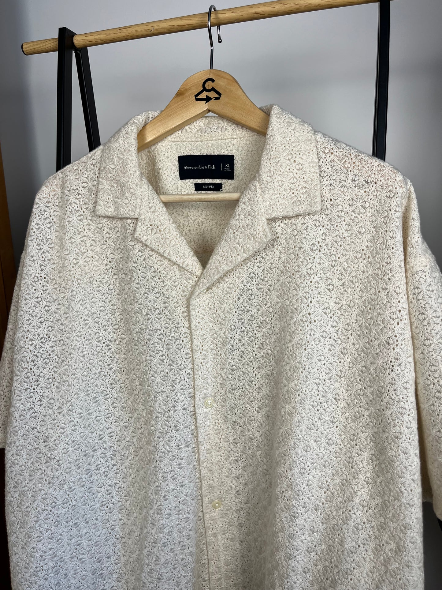 Abercrombie Cream Cropped Shirt - XL