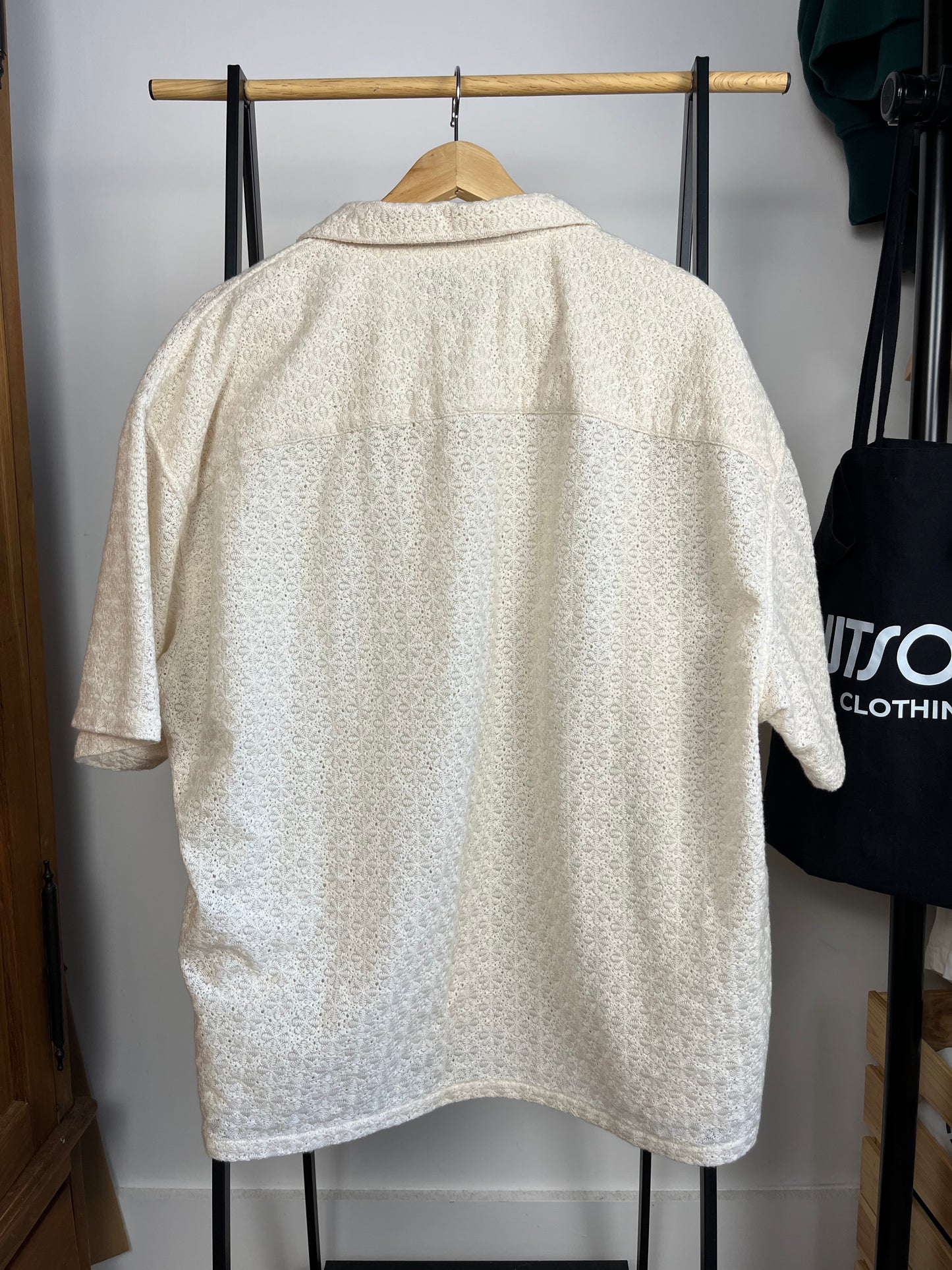 Abercrombie Cream Cropped Shirt - XL