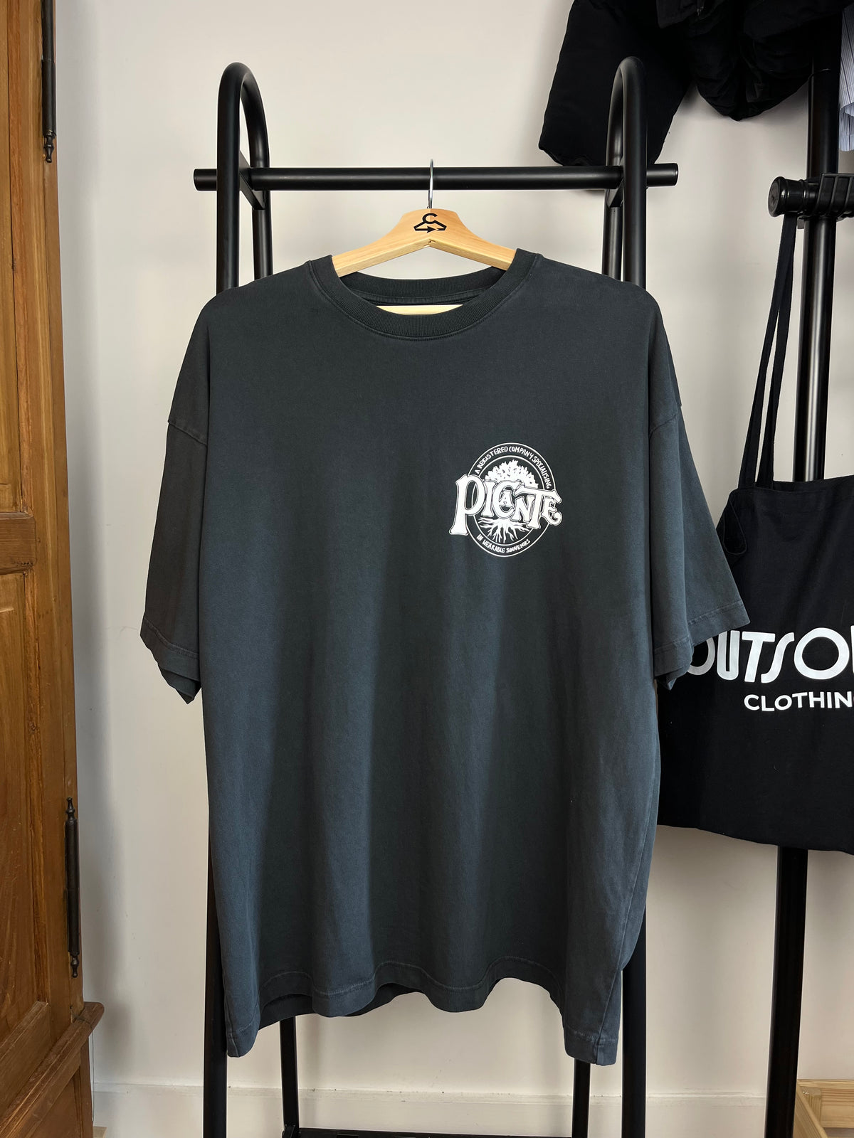 Picante Dark Grey/Vintage Black T-Shirt - Medium
