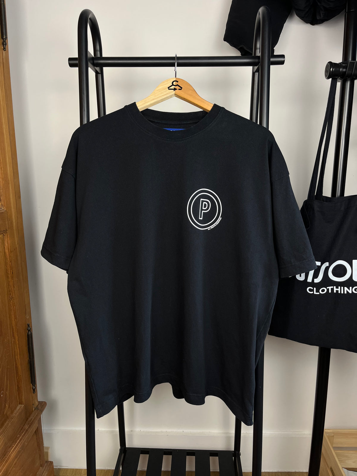 Picante Black T-Shirt - Medium
