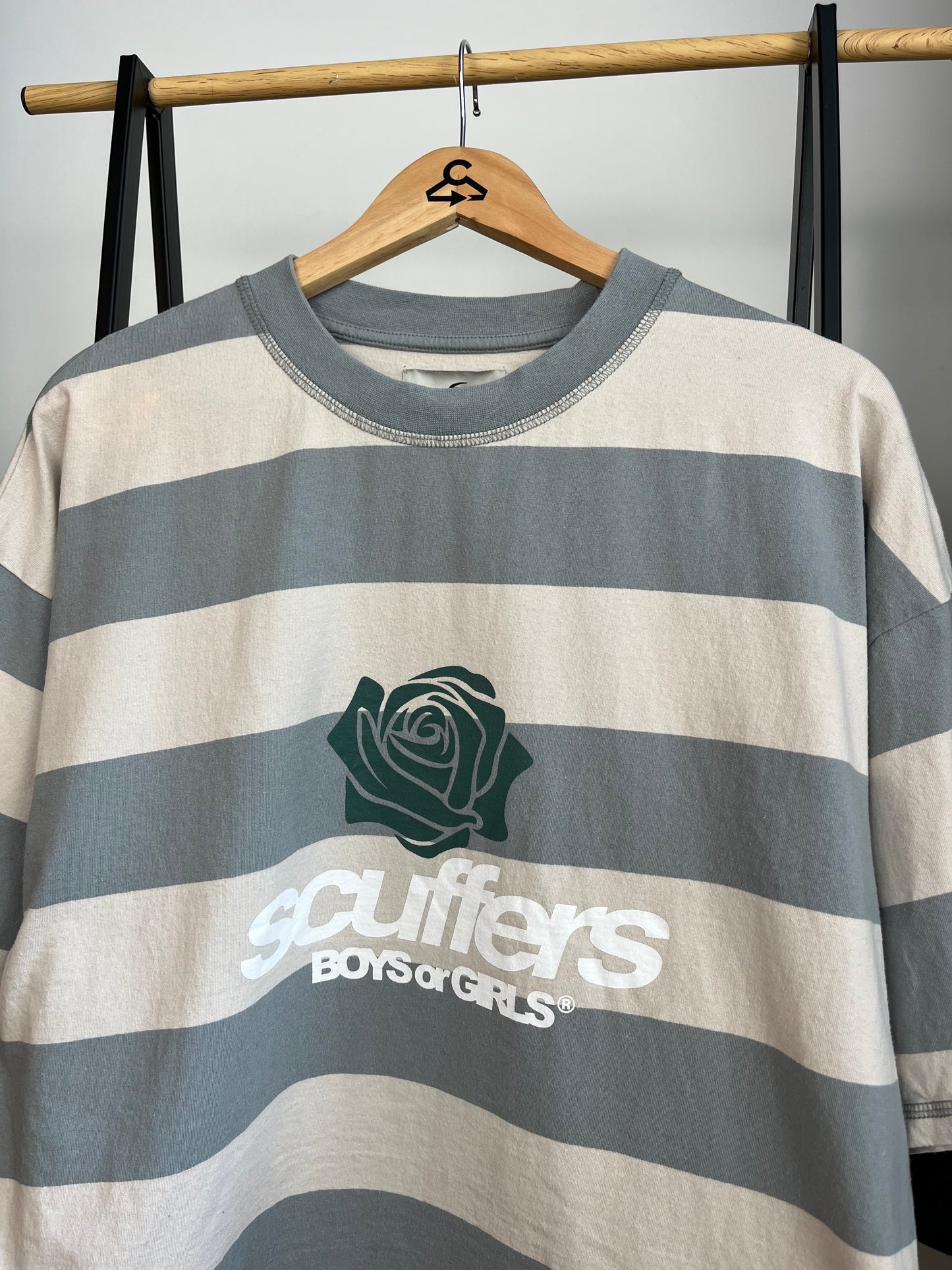 Scuffers Blue and Off White/Beige Striped T-Shirt - Medium