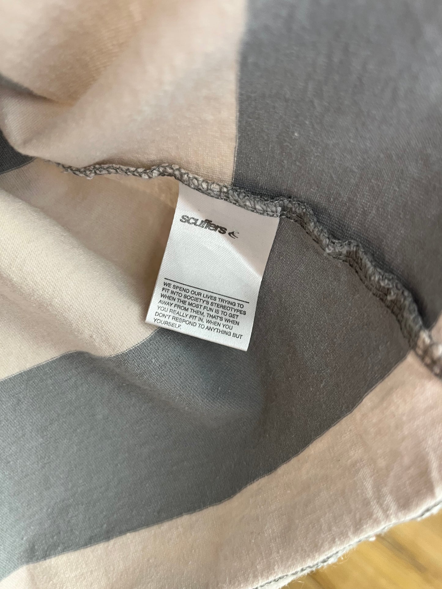 Scuffers Blue and Off White/Beige Striped T-Shirt - Medium