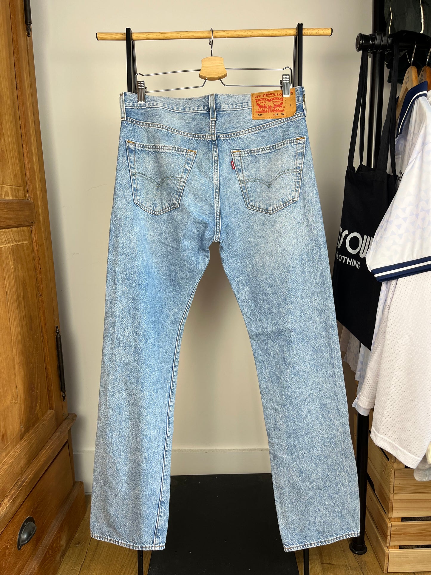 Levi’s 501 Light Blue Lightweight Jeans W32 L32