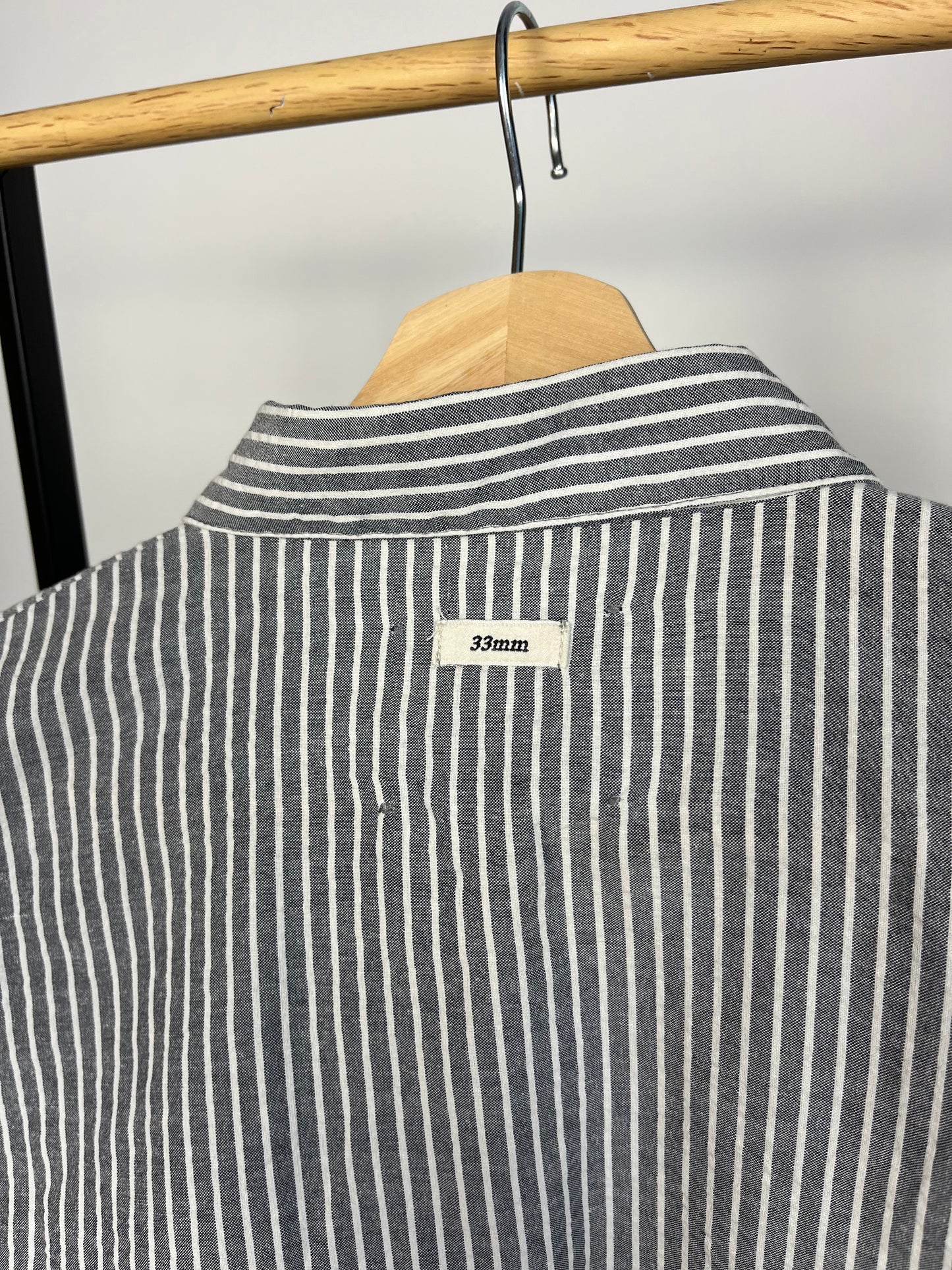 33mm Grey/White Striped Shirt - Medium
