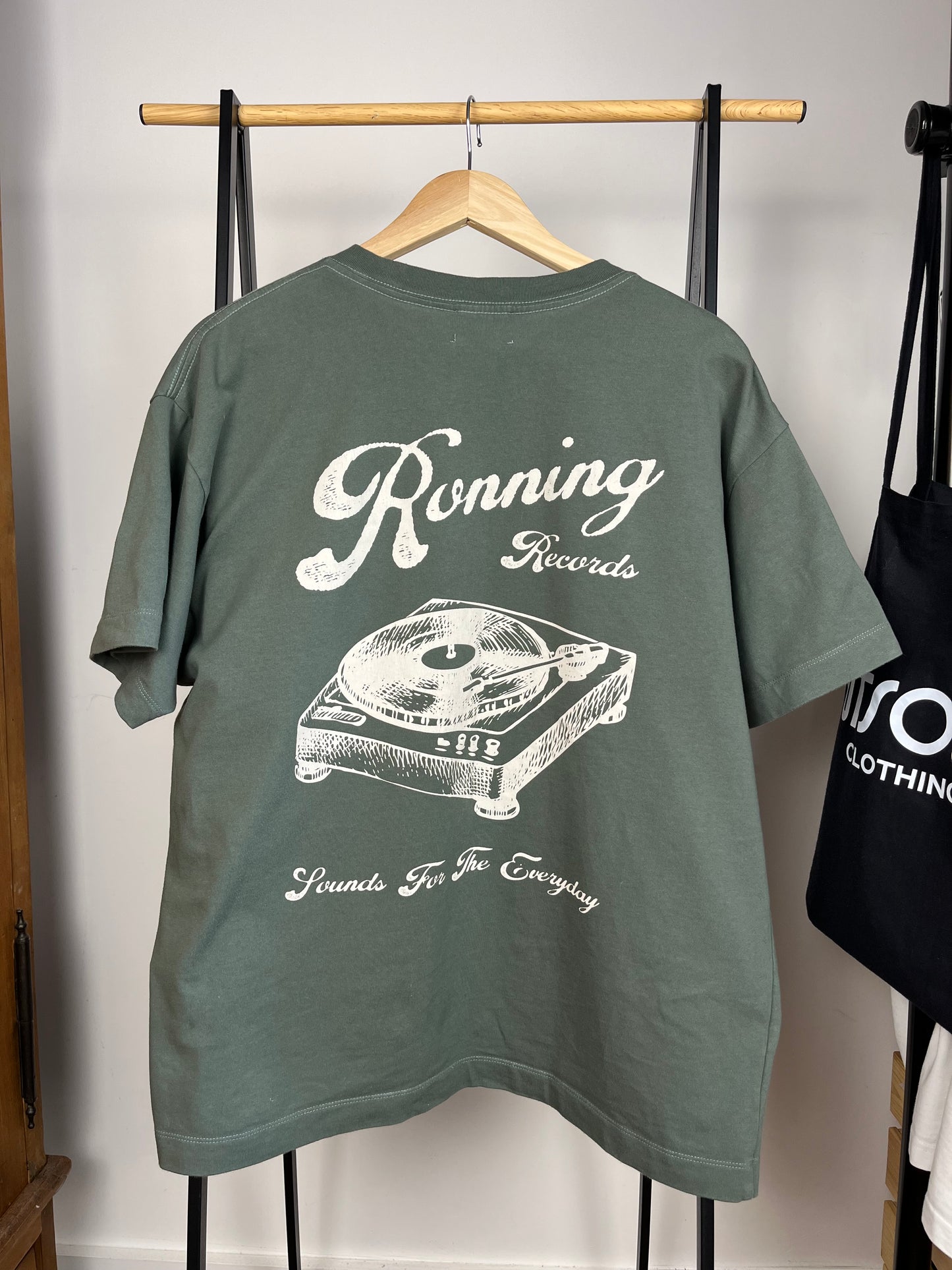Ronning Green T-Shirt - Medium