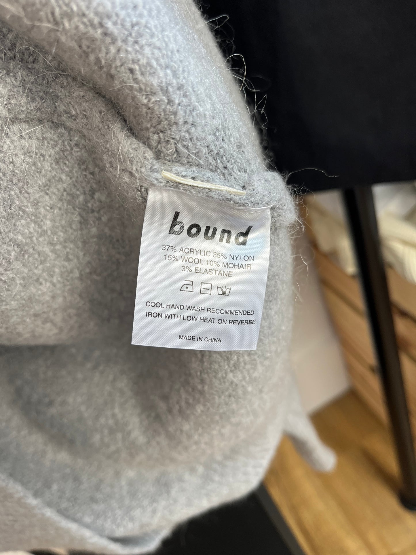 Bound Grey Knit - Large
