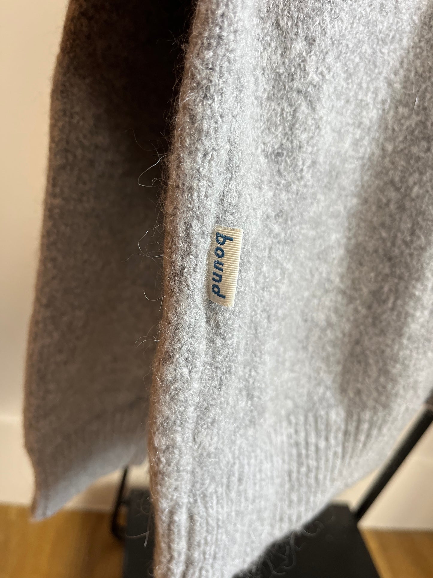 Bound Grey Knit - Large