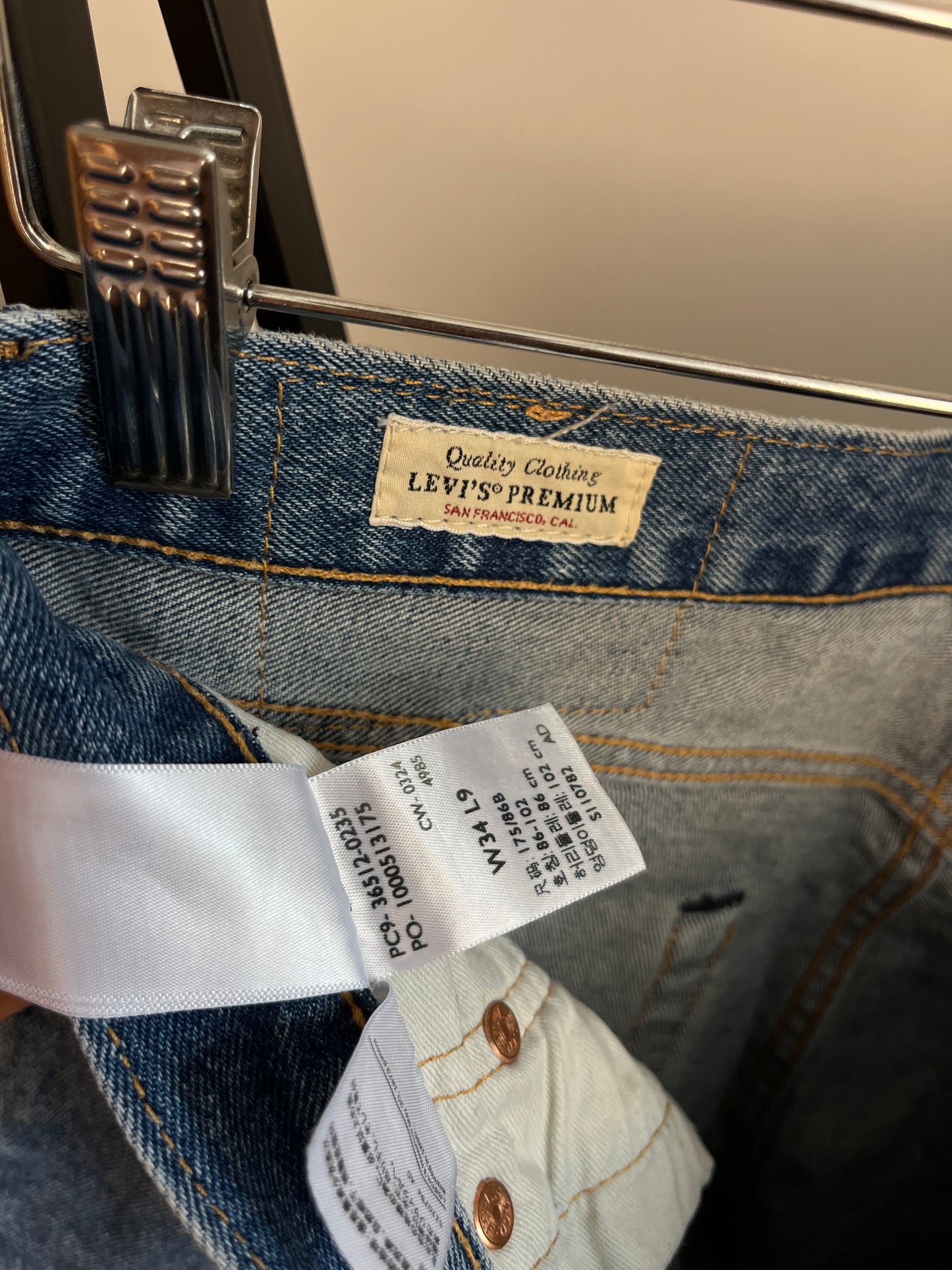 Levi’s 501 Blue Shorts - W34