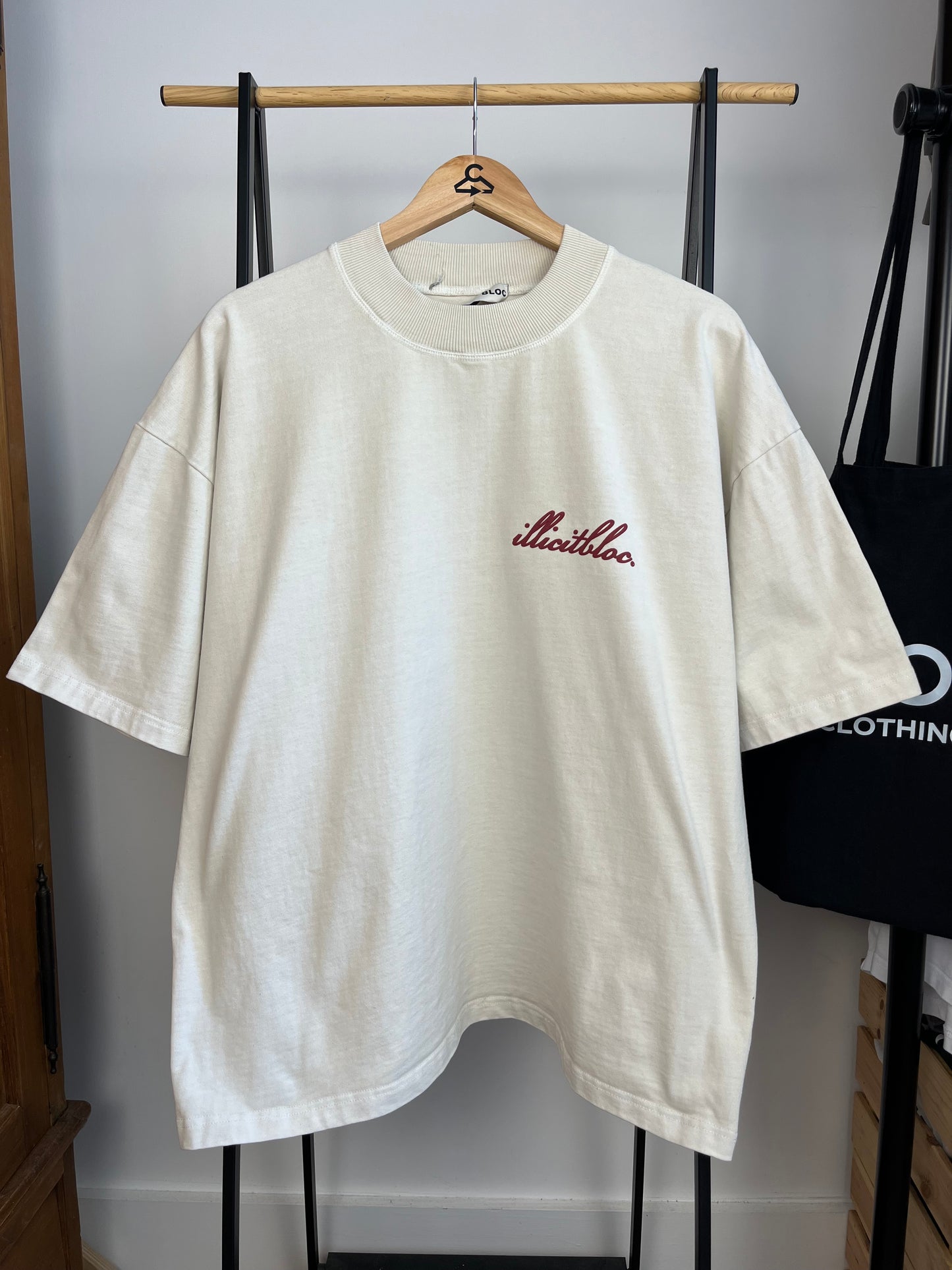 Illicit Bloc Cream T-Shirt - Large